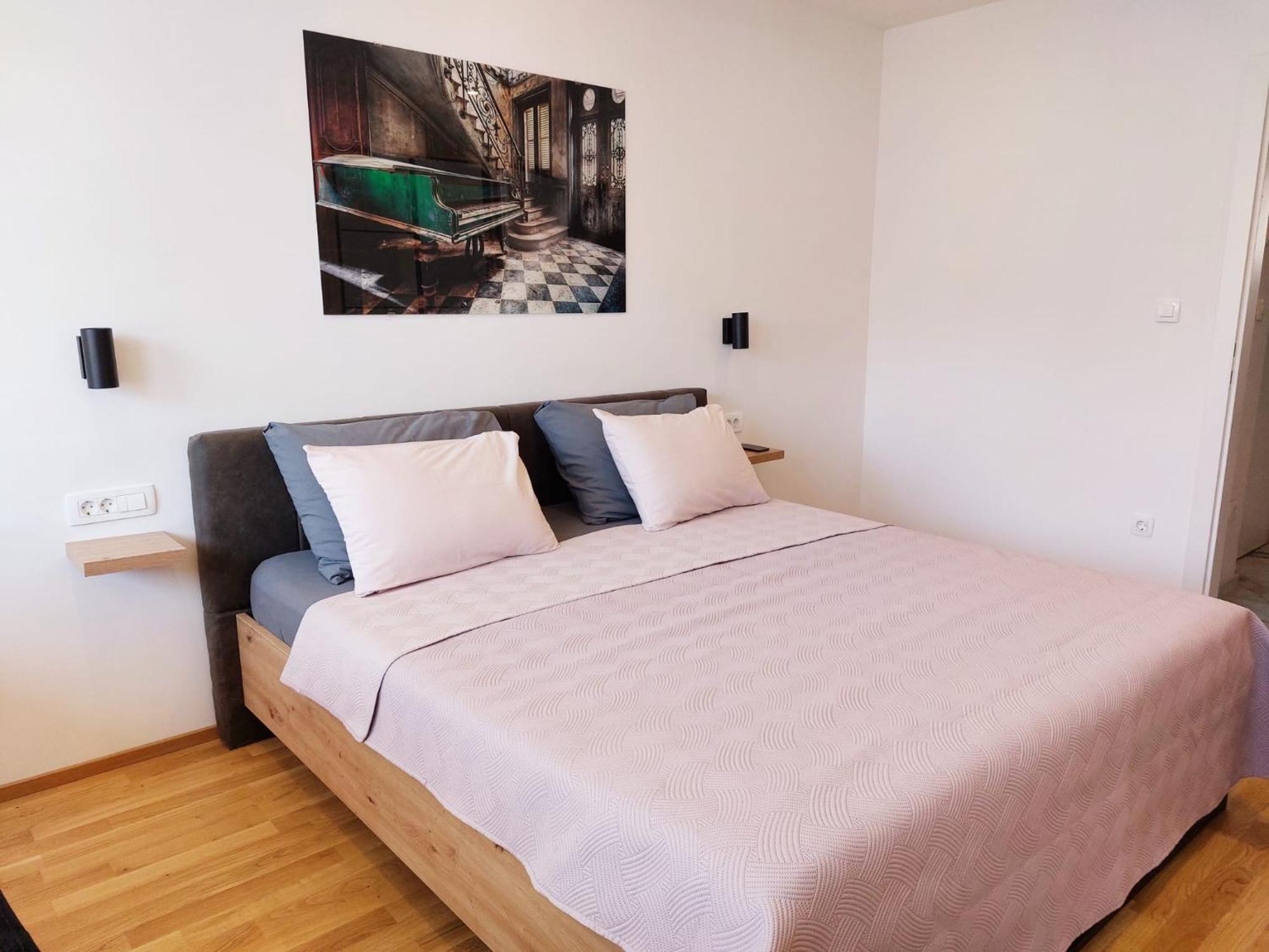 Comfort 2 Bedroom Apartment 10Min Walk From Center And Beach Split Exterior photo