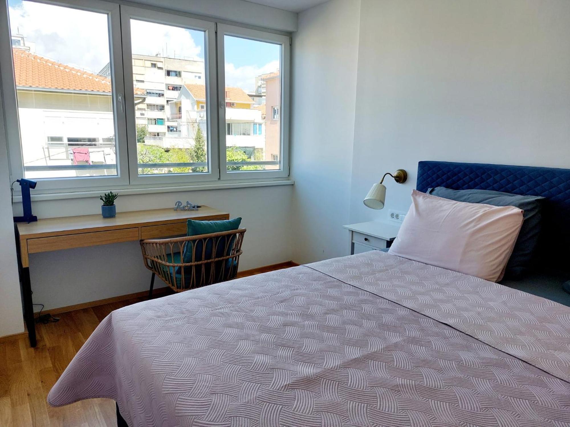 Comfort 2 Bedroom Apartment 10Min Walk From Center And Beach Split Exterior photo