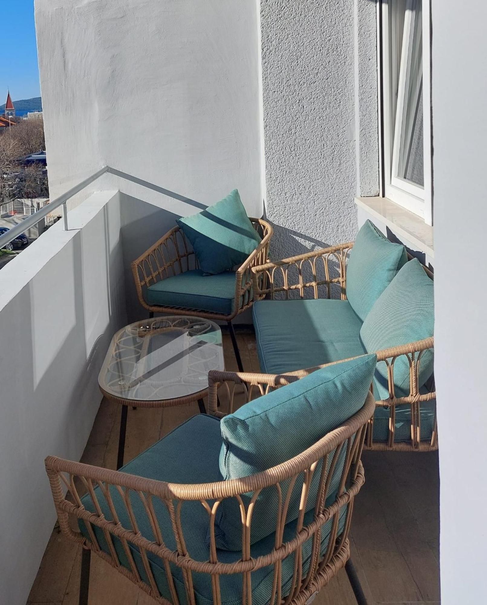 Comfort 2 Bedroom Apartment 10Min Walk From Center And Beach Split Exterior photo
